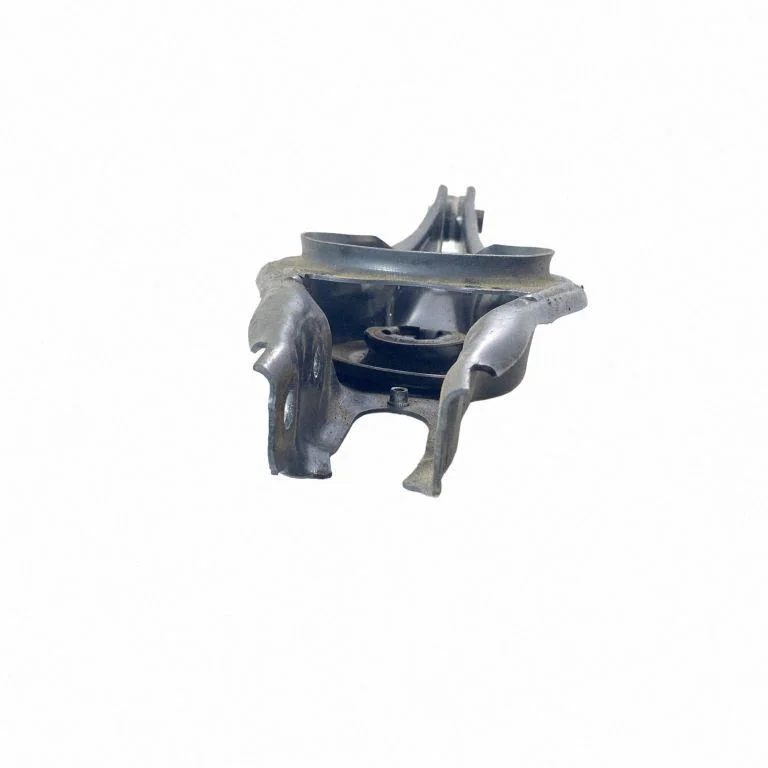 Tagumine ülemine õõtshoob 3Q0505311G