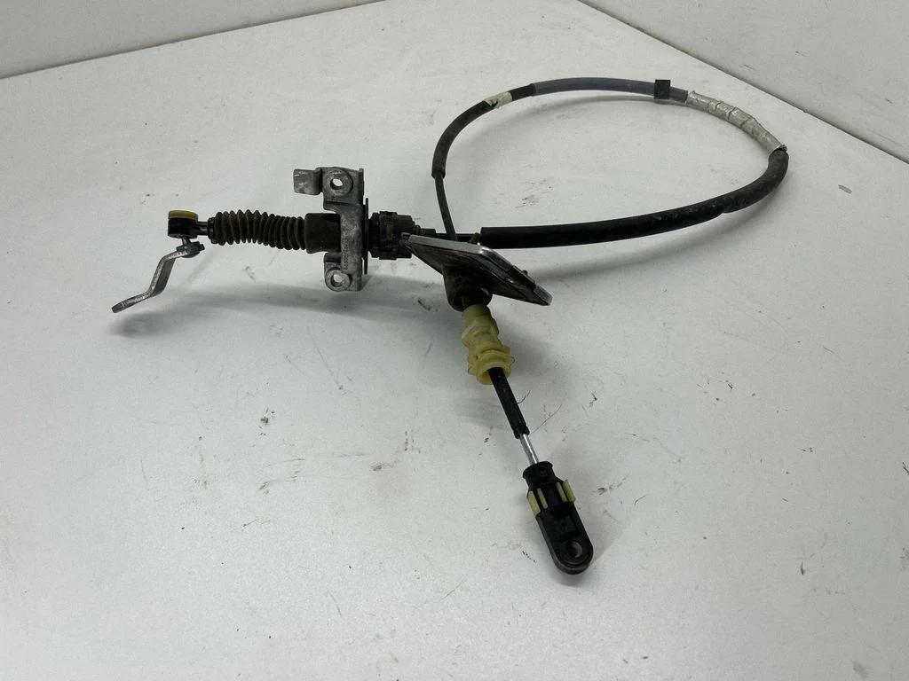 Gear shift cable linkage 68260500AC