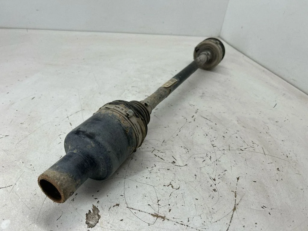 Rear driveshaft P68287864AB