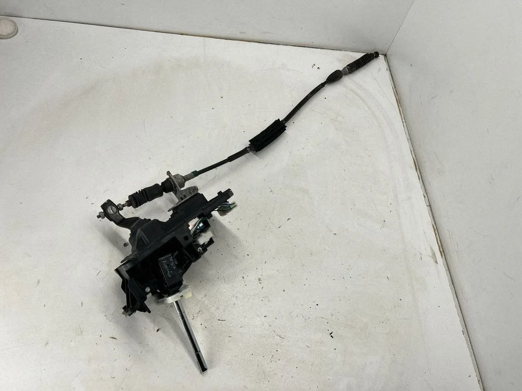 Pavarų perjungimo mechanizmas (kulisa)