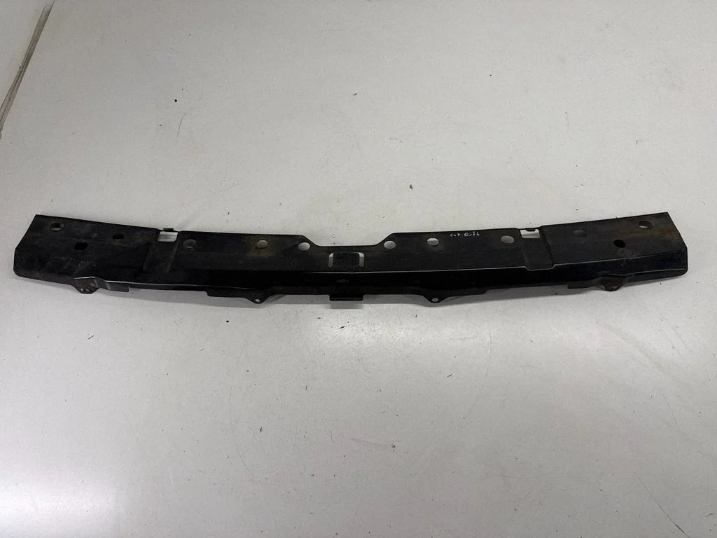 Front bumper mounting bracket 57705AL02A
