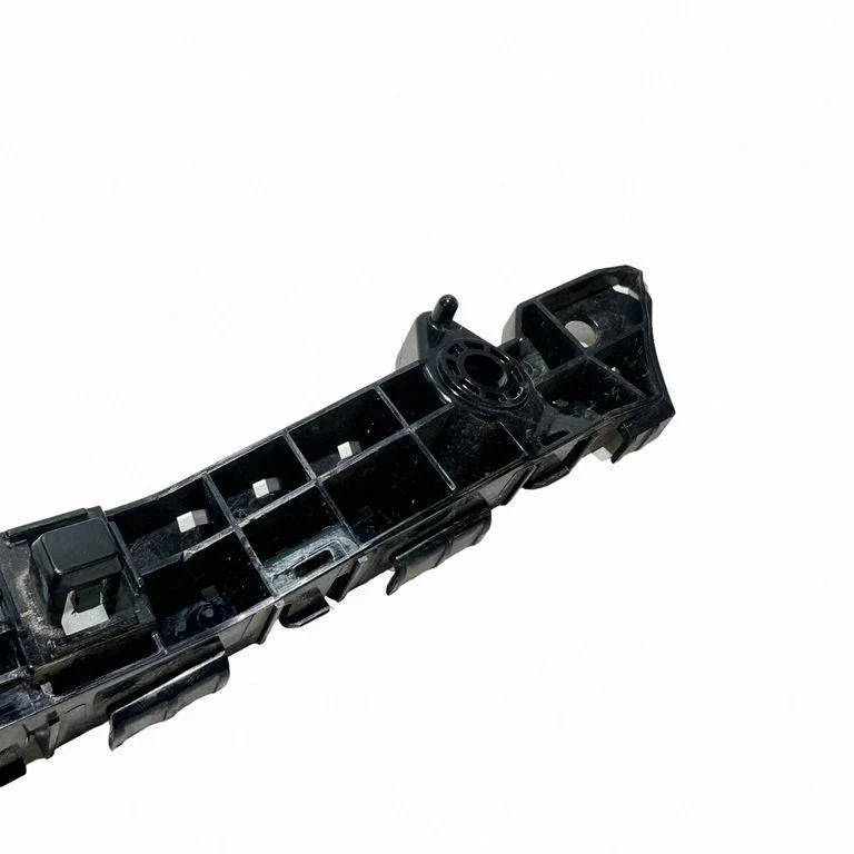 Front bumper mounting bracket F23460