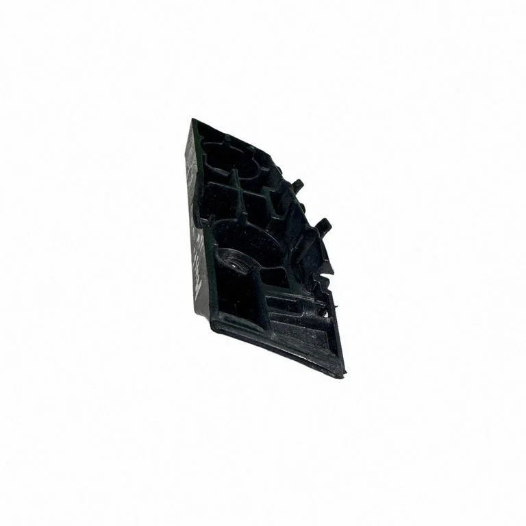 Front bumper mounting bracket FR3B17D959AE