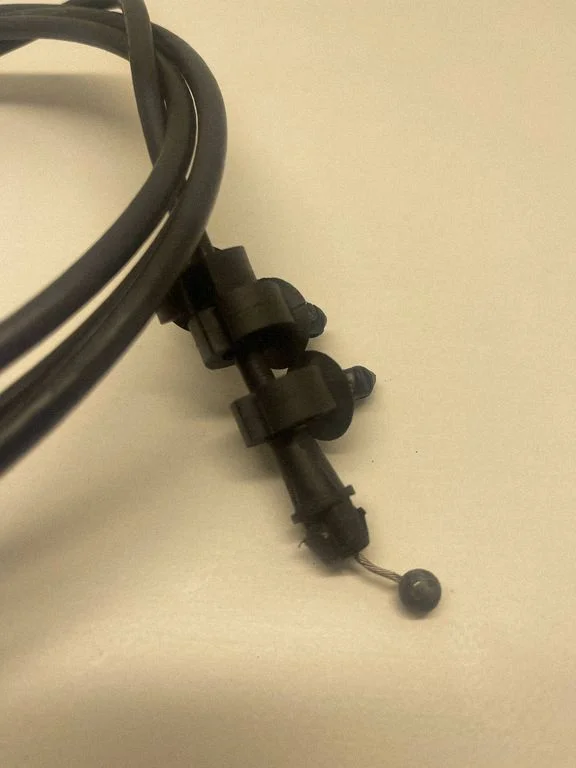 Engine bonnet/hood lock release cable 23356304