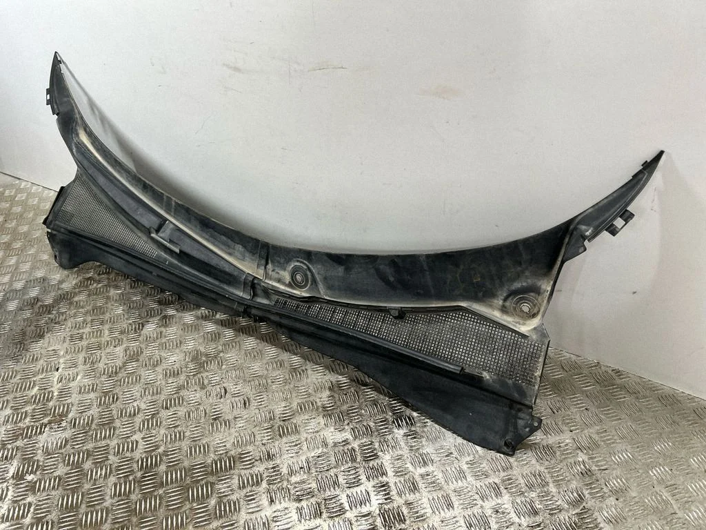 Wiper trim 156158732