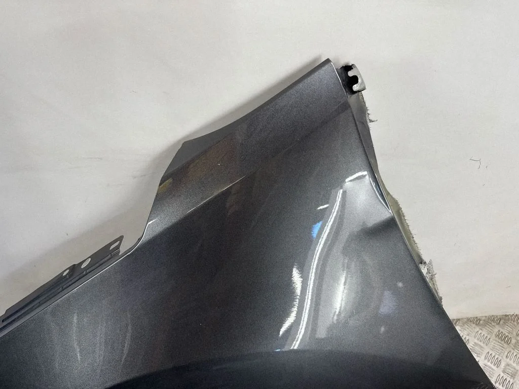 Fender – Ford Explorer V (2011-2019)