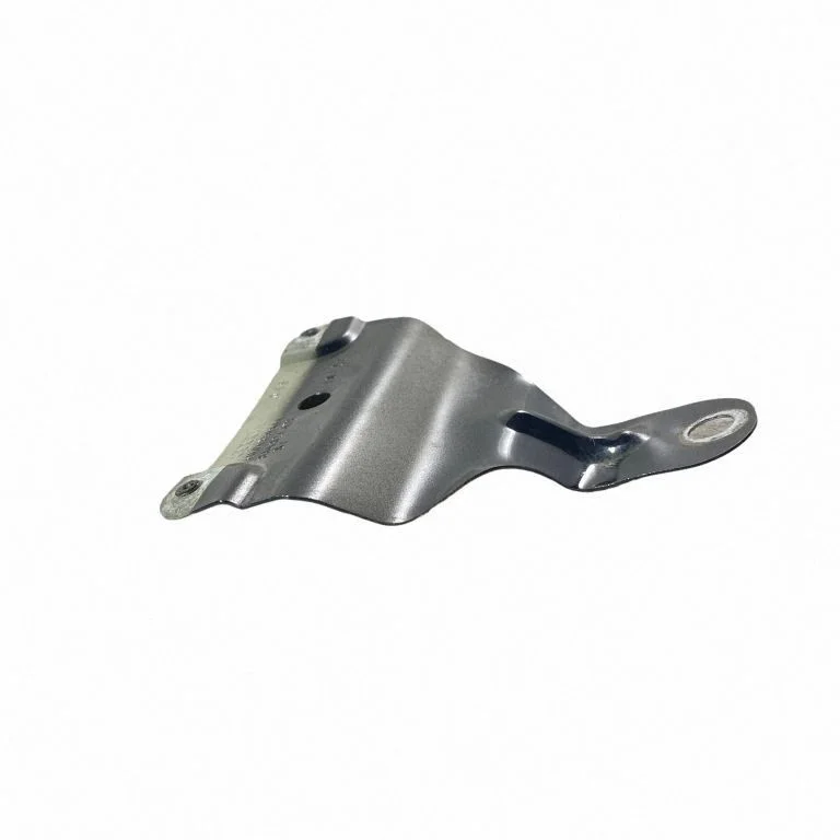 Poritiiva kinnitusklamber 83A821470