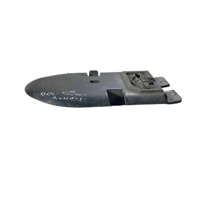 Fender mounting bracket 22846886