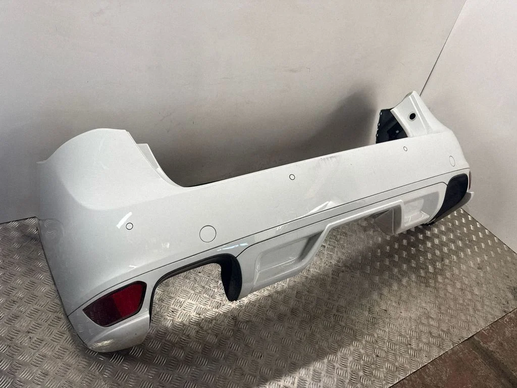 Rear bumper 7P5807421