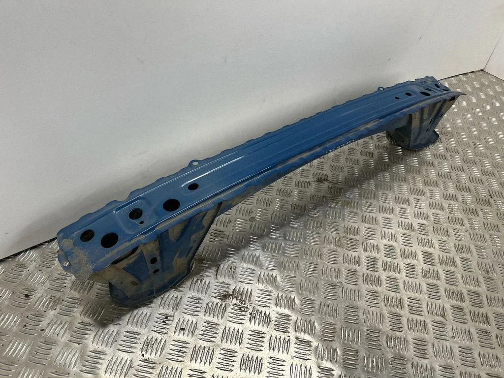 Belka zderzaka tylnego 57711AN06A9P