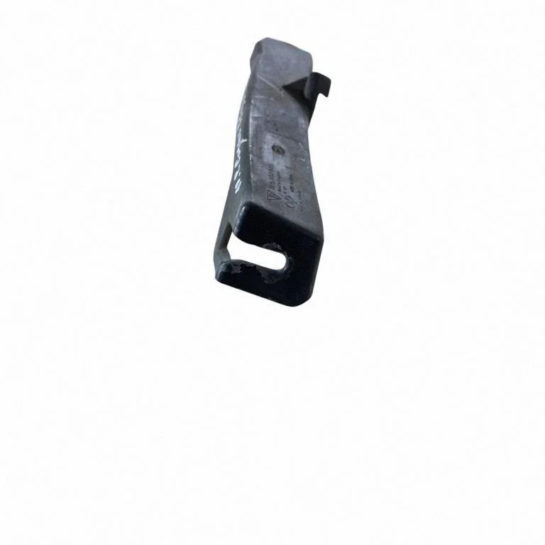 Rear bumper mounting bracket 7P5807045