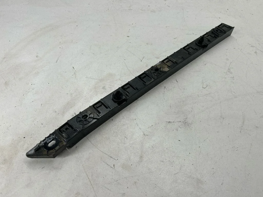 Rear bumper mounting bracket 68229236AC