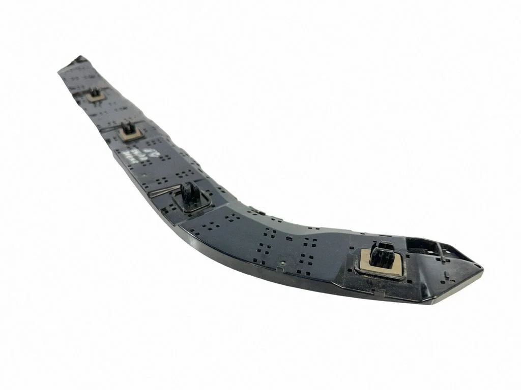 Rear bumper mounting bracket F16831