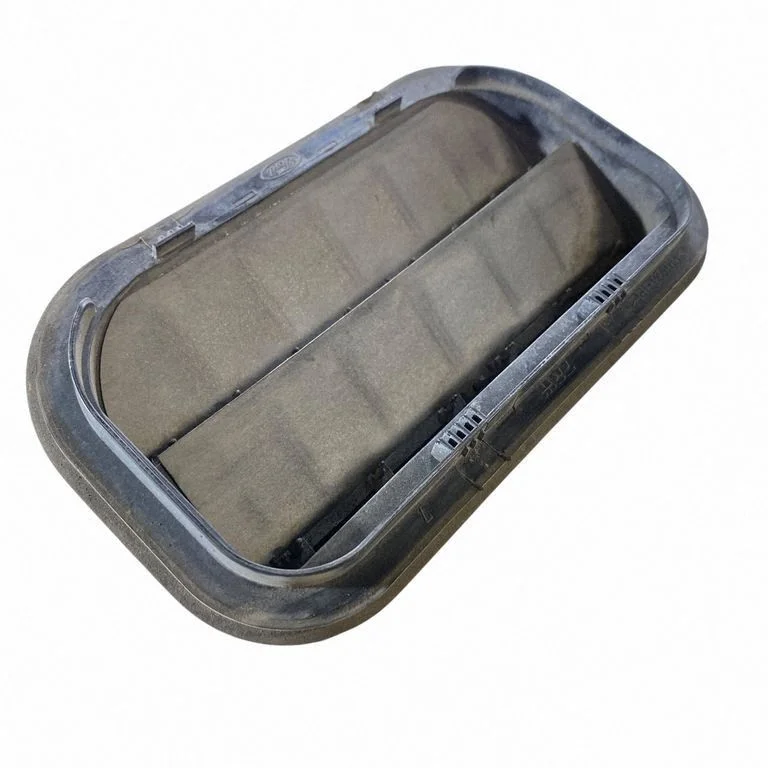 Quarter panel pressure vent 3C3A54280B62