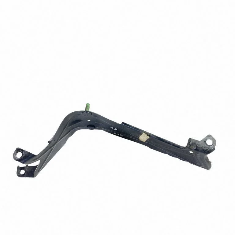 Rear bumper mounting bracket 68310062