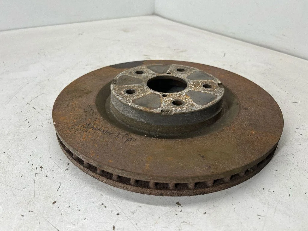 Tarcza hamulcowa przednia 26300SJ010