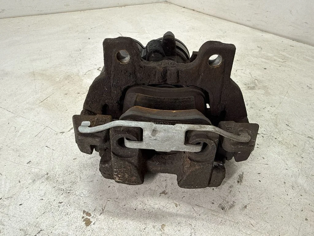 Aizmugurējais bremžu suports 6883027