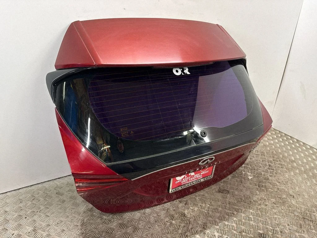 Aizmugurējais vāks (bagāžnieka) KMA005DCAA