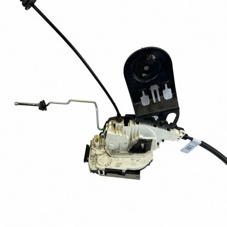 Esiukse lukk P04589914AE