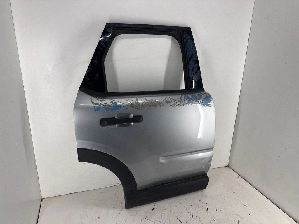 Rear door M1PZ7824630A