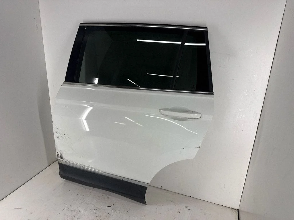 Rear door 5NL833311C