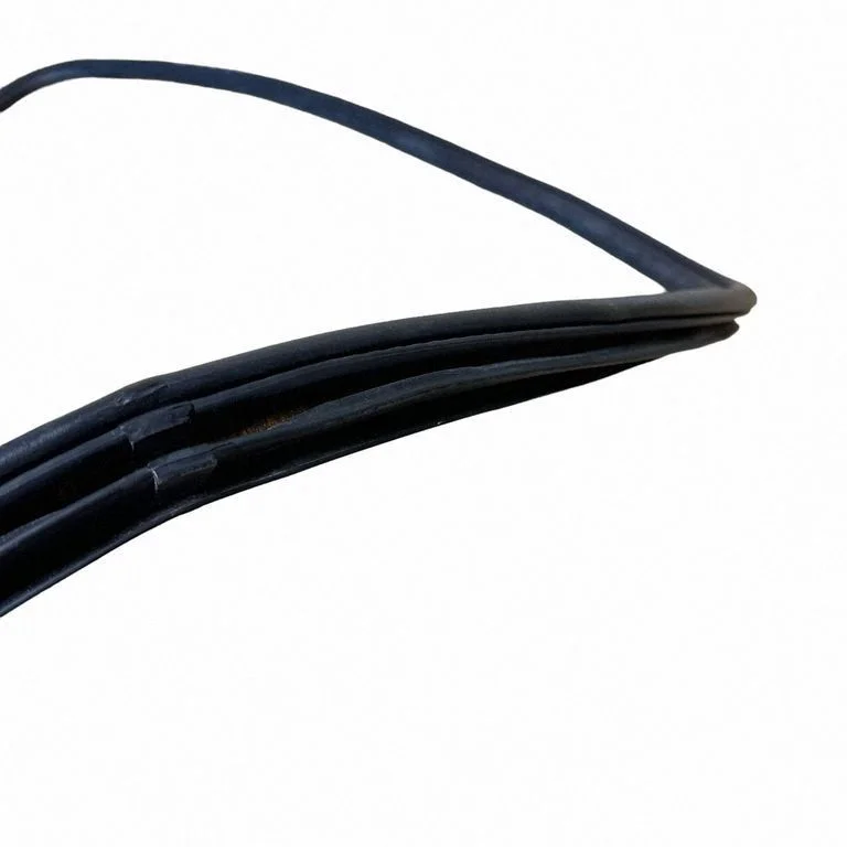 Front door rubber seal – right