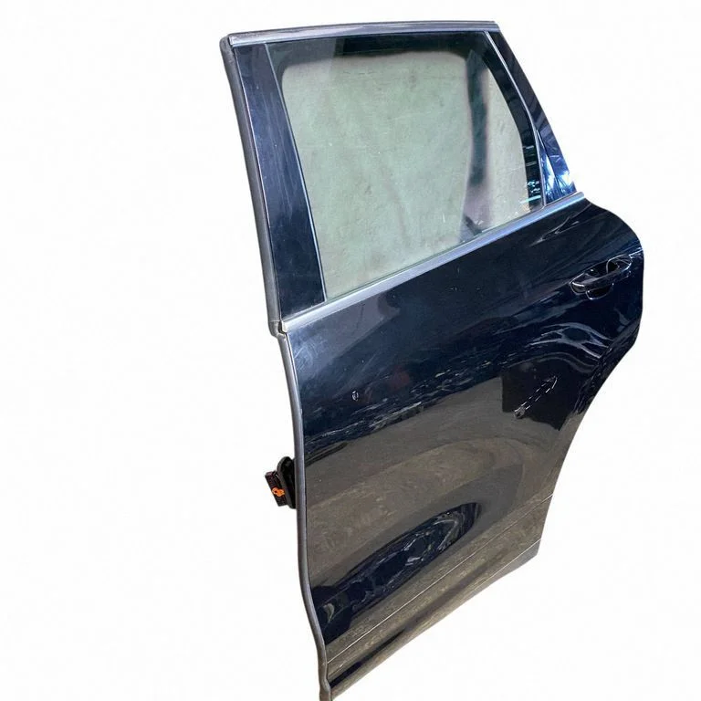 Rear door 7P0833311