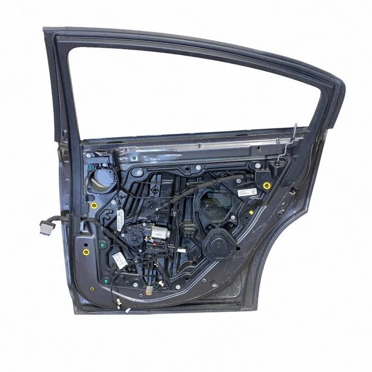 Rear door 68293059AA