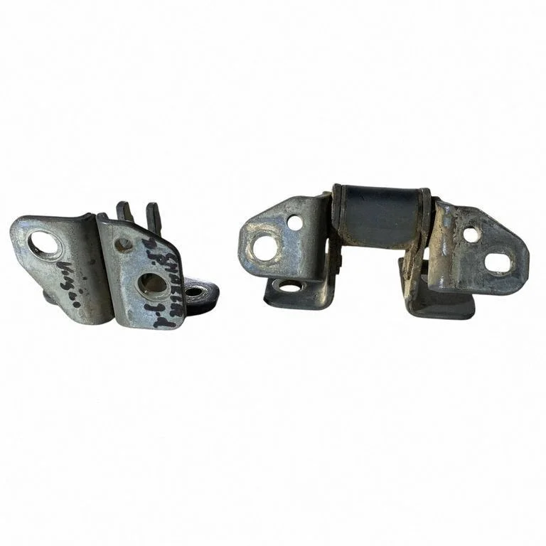 Rear door hinge set 55113660AC