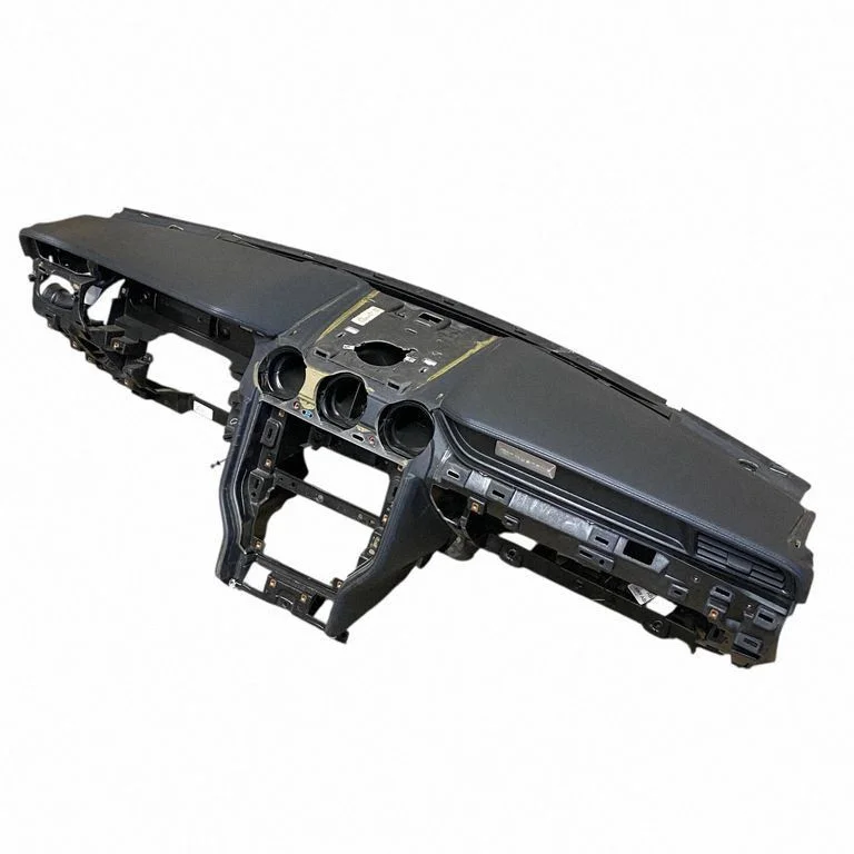 Dashboard FR3B6304318A