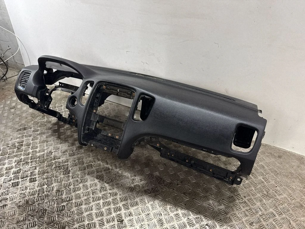 Dashboard 01346A23BL