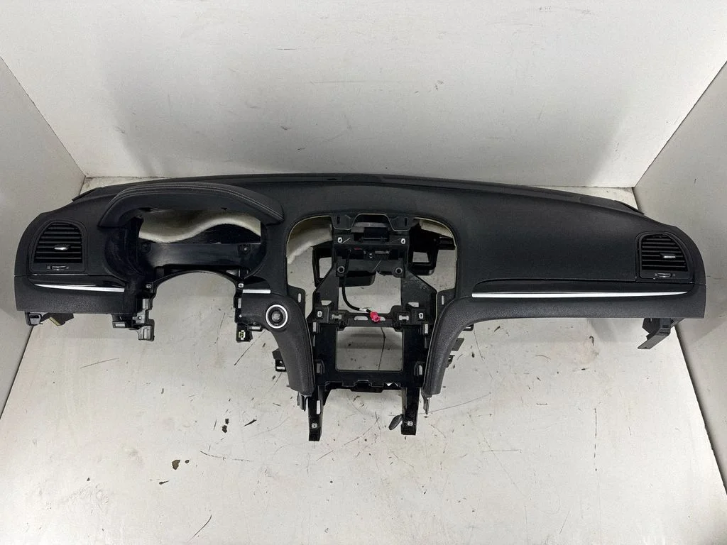 Dashboard AL39678DX9016