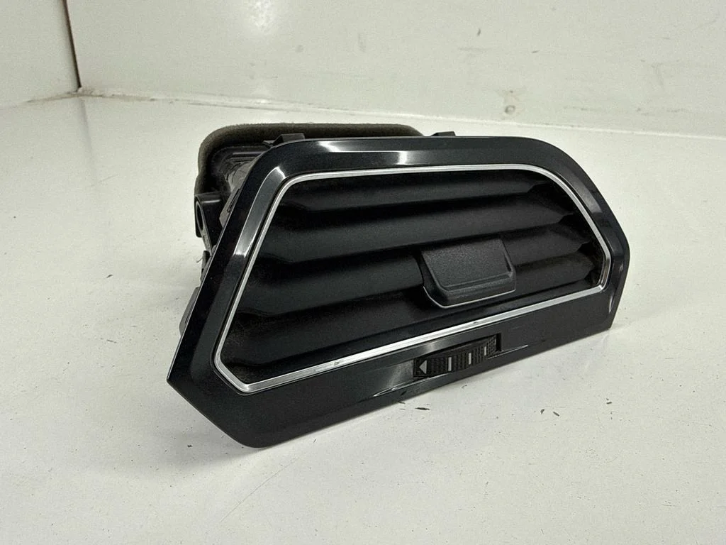 Dashboard side air vent grill/cover trim 5NN819710