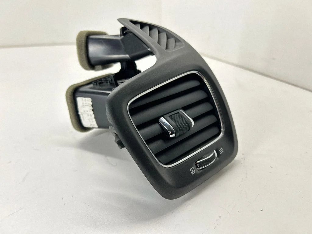 Dashboard side air vent grill/cover trim 5UT65TRMAB