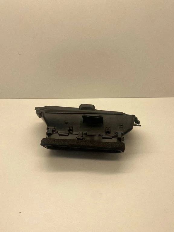 Dashboard side air vent grill/cover trim 22950616