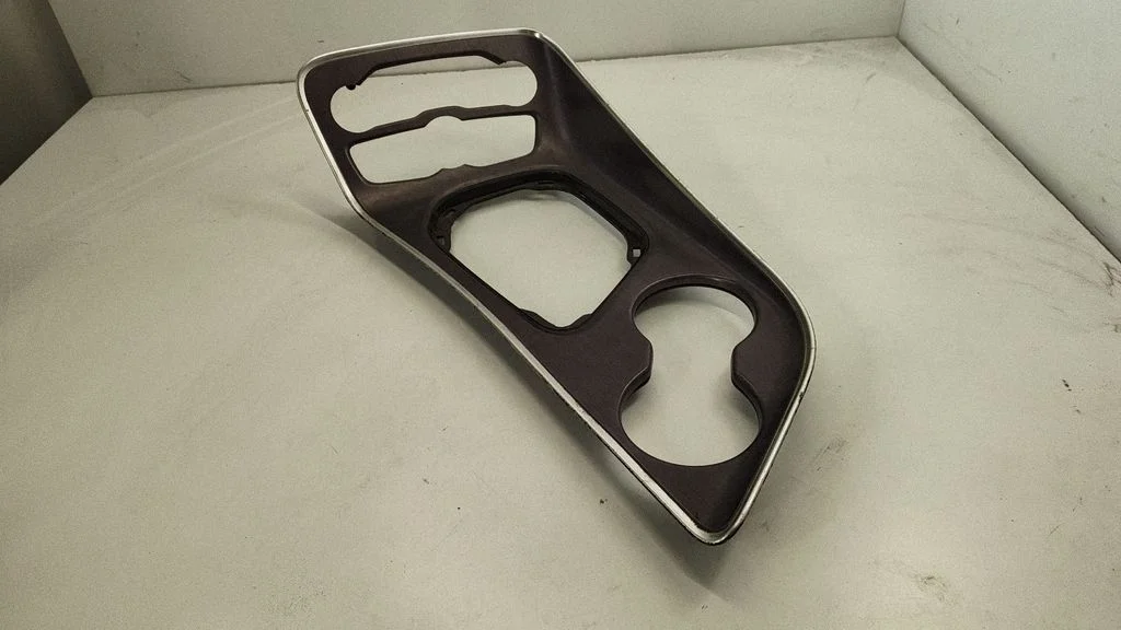 Gear shifter surround trim plastic 5LA69XSAAE