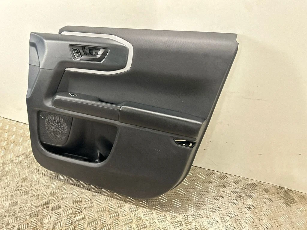 Eesmiste uste sisevooder M1PBS060B00AC