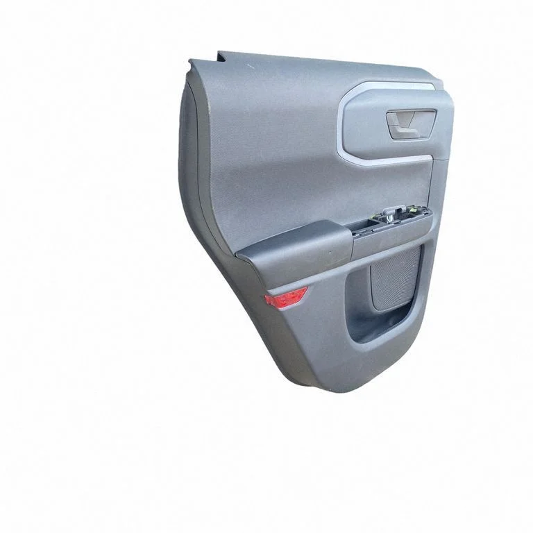 Boczek drzwi tylnych M1PBS642A55AB