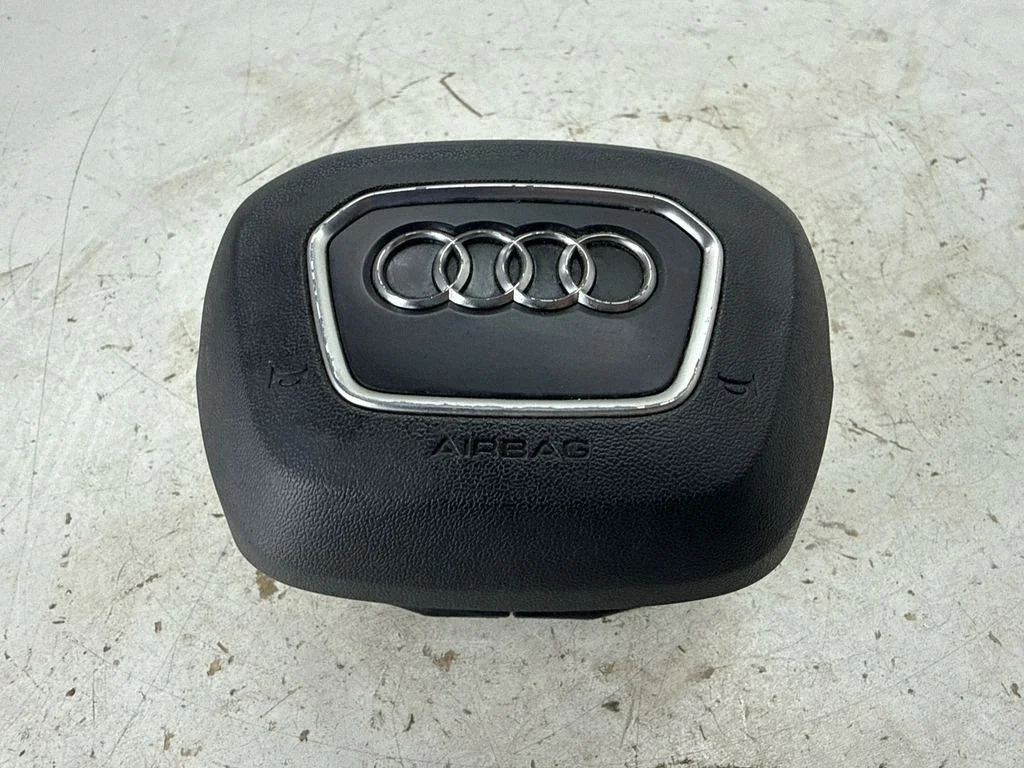 Rooli turvapadi – Audi RS Q3 (2019-)
