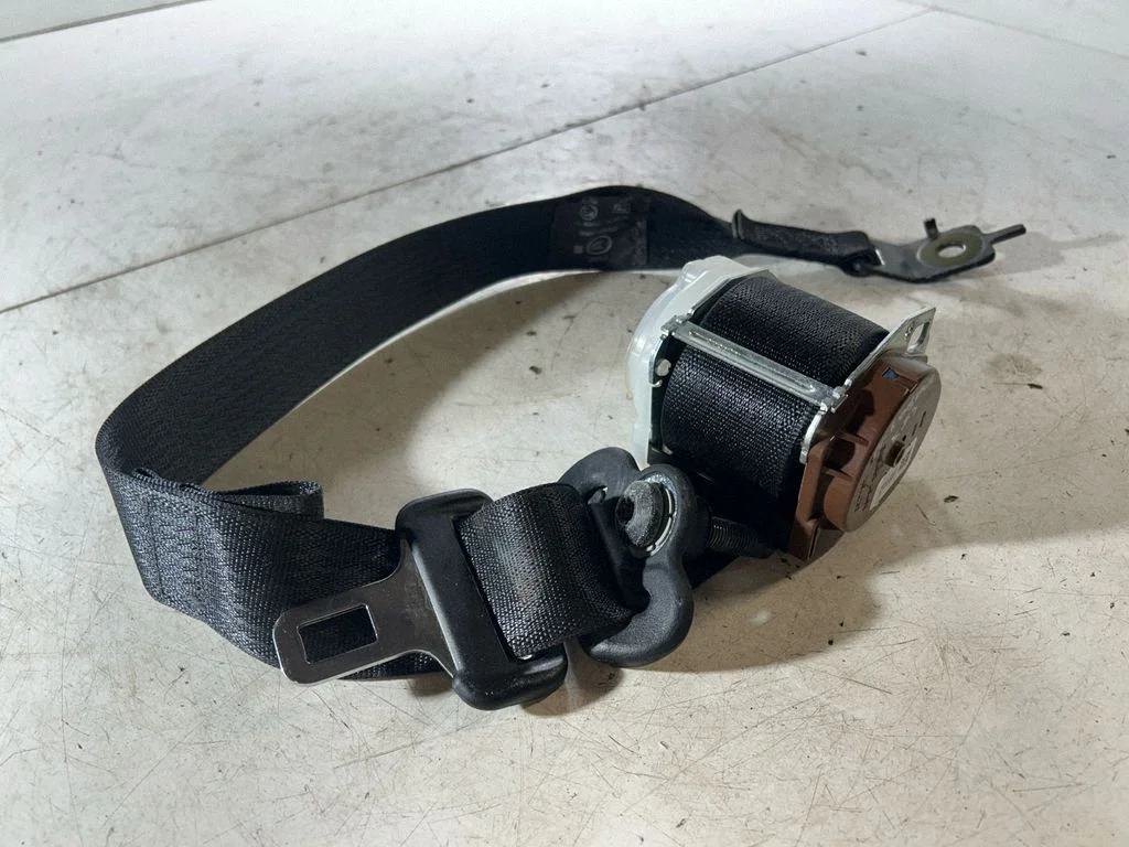 Rear seatbelt 5ME41DX9AB