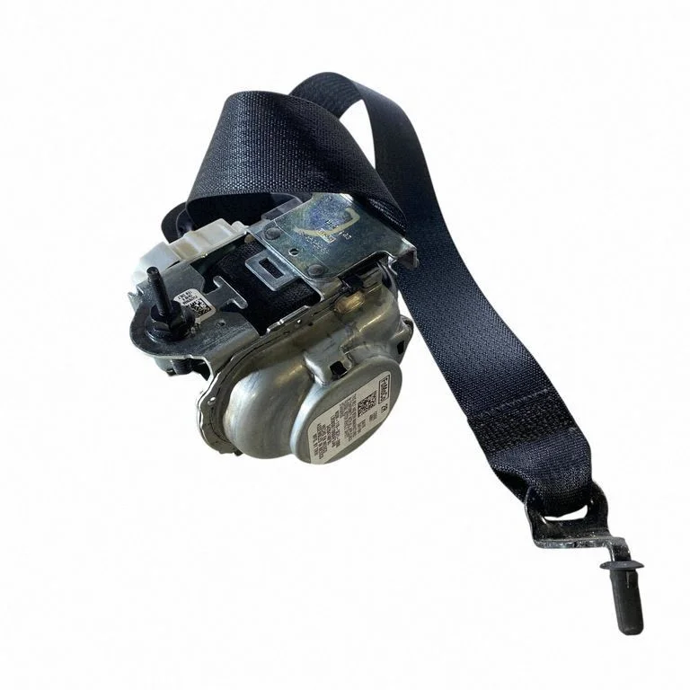 Rear seatbelt LB5BS611B68AF