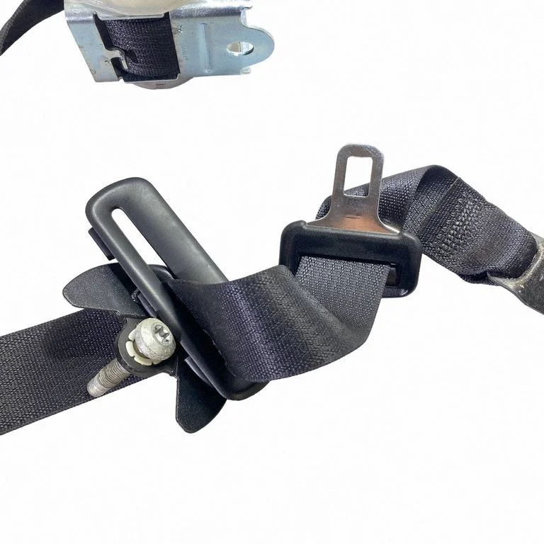 Rear seatbelt P5UZ22DX9AC
