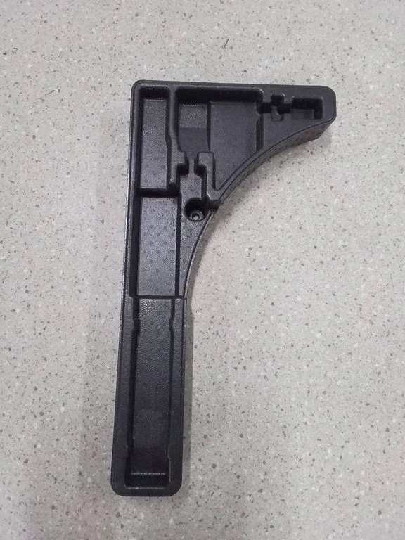 Cita bagāžnieka apdares detaļa M1PBS310B17A