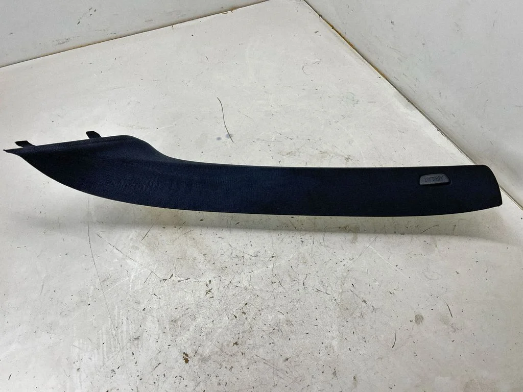 (A) piilari kate – BMW X1 F48 F49 (2015-2022)