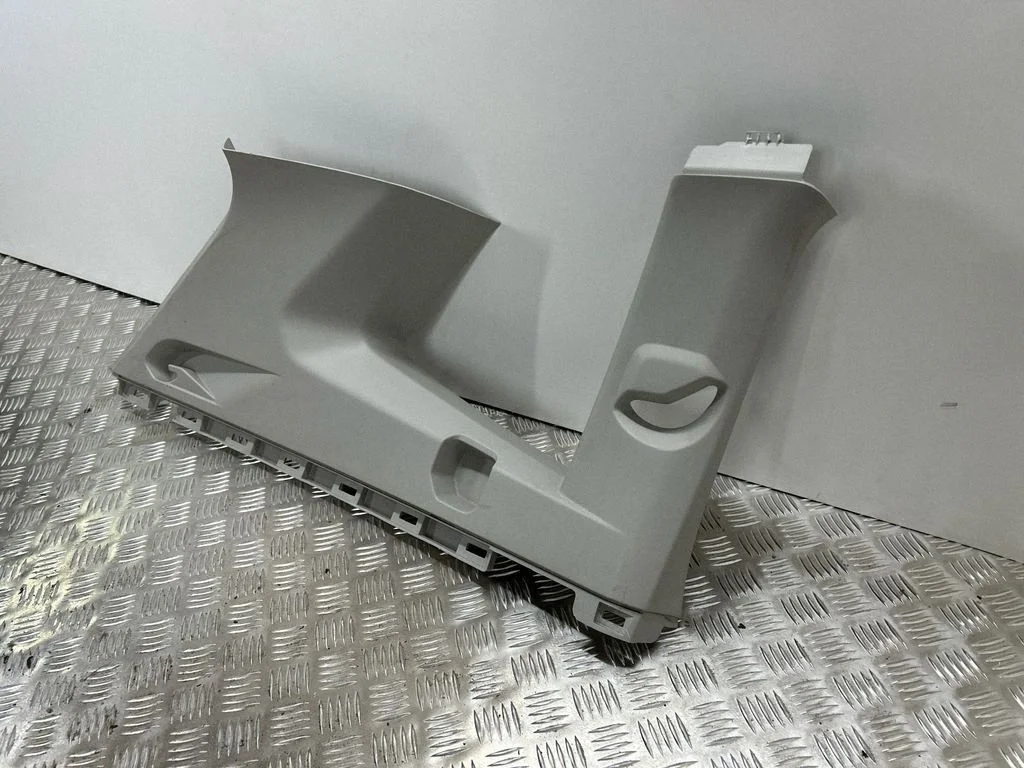 (C) pillar trim 5NN867287