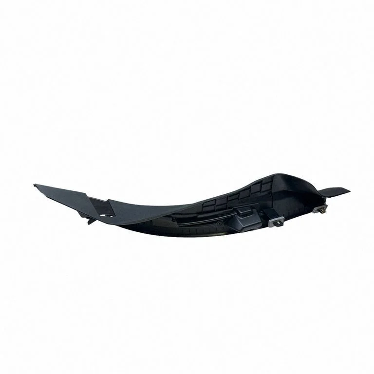 Rear sill trim cover 1KL39TRMAA