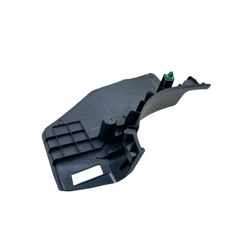 Boczna osłona przestrzeni na nogi – Subaru Outback (BT) (2019-)