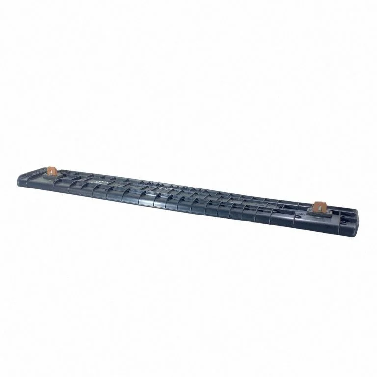 Front sill trim cover FR3B6313222AEW