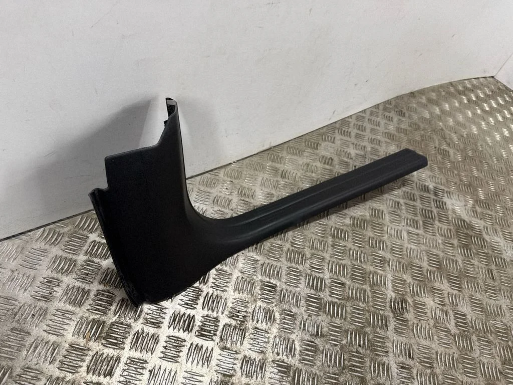Priekšējā sliekšņa apdare (iekšējā) A2466805602