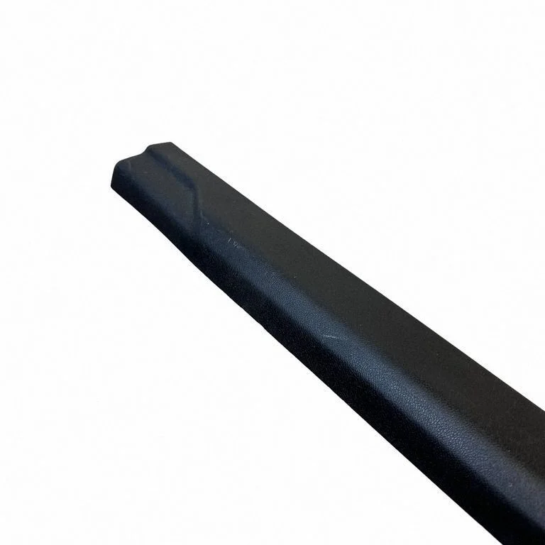Priekšējā sliekšņa apdare (iekšējā) 84339481
